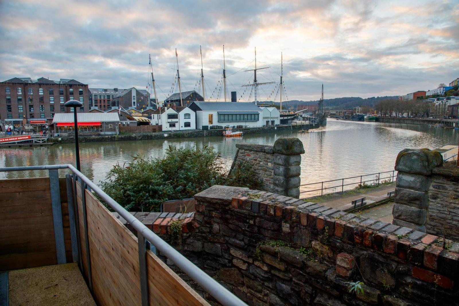 The Boat House By Cliftonvalley Apartament *