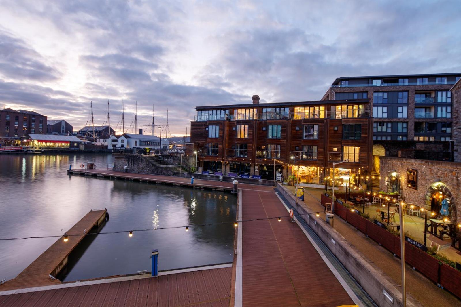 The Boat House By Cliftonvalley Apartament *